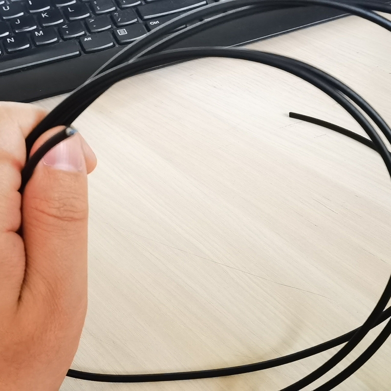 Mexiko / Nordamerika 3,0 mm TPU 800N YOFC Glasfaser GJYFJU-1B6b3 Aramidgarn Jackett Material für Innen- und Außenbereich