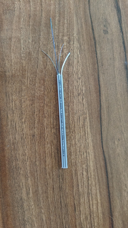 Blaues Außenkabel für die Installation von FTTH-Netzwerken
