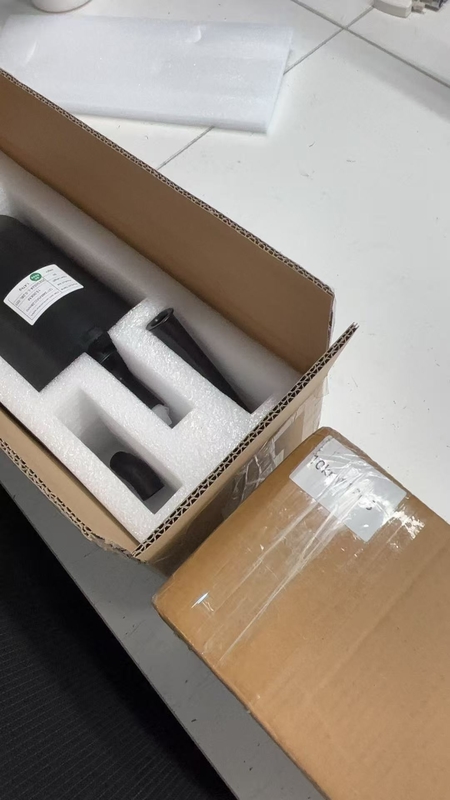 Geheime Beschichtung Jackenmaterial FPV Quadcopter Drohne 25km/Rolle Interne zu Externe Verkabelung FC-Anschlusstyp Für Hohe Zugfestigkeit